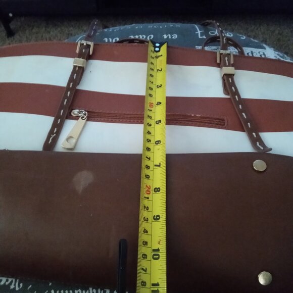 Micheal  Kores Purse please read.Final price pls can' tafford any more discount - Picture 10 of 16